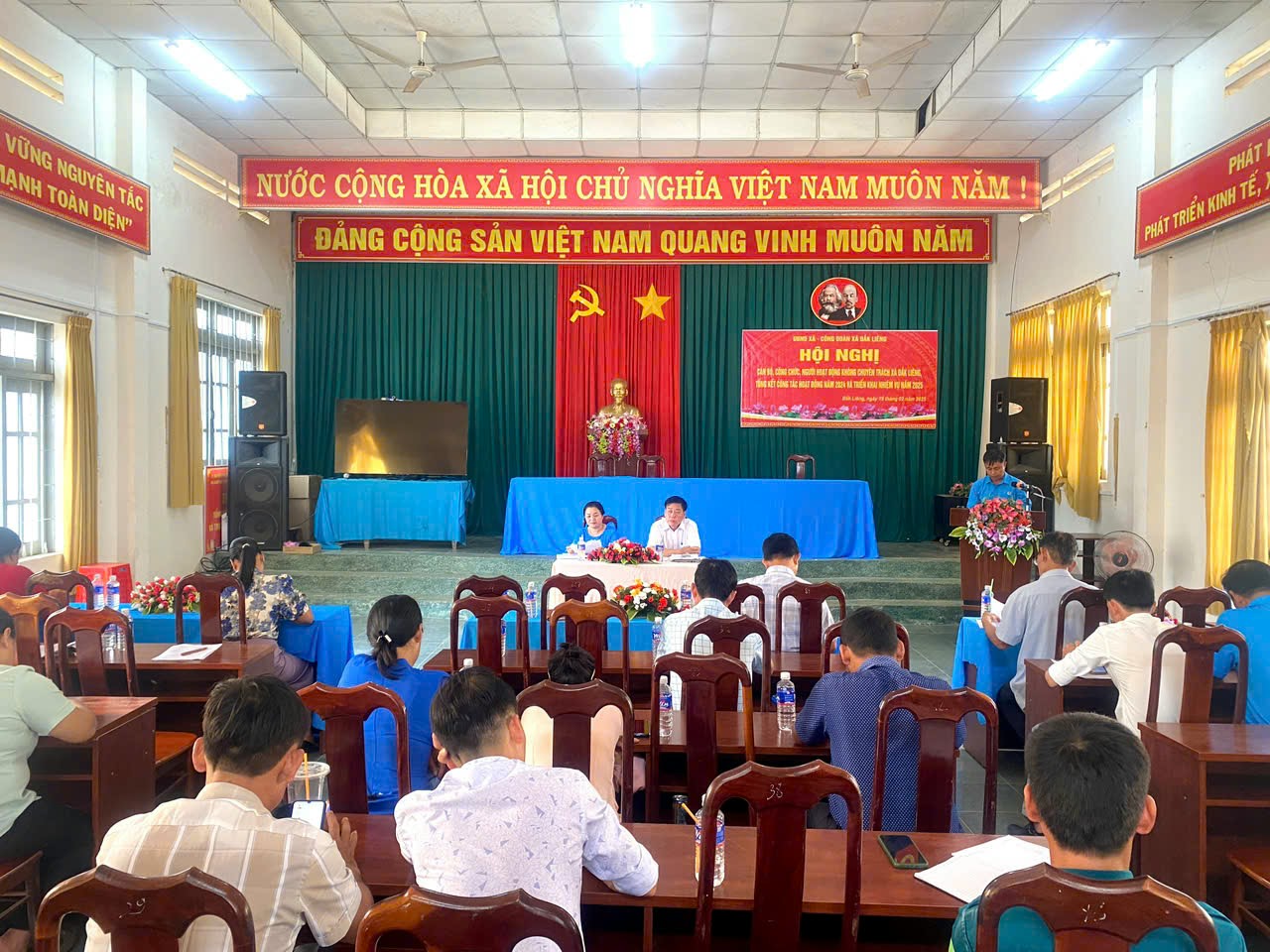 HỘI NGHỊ CÁN BỘ, CÔNG CHỨC, NGƯỜI LAO ĐỘNG NĂM 2025